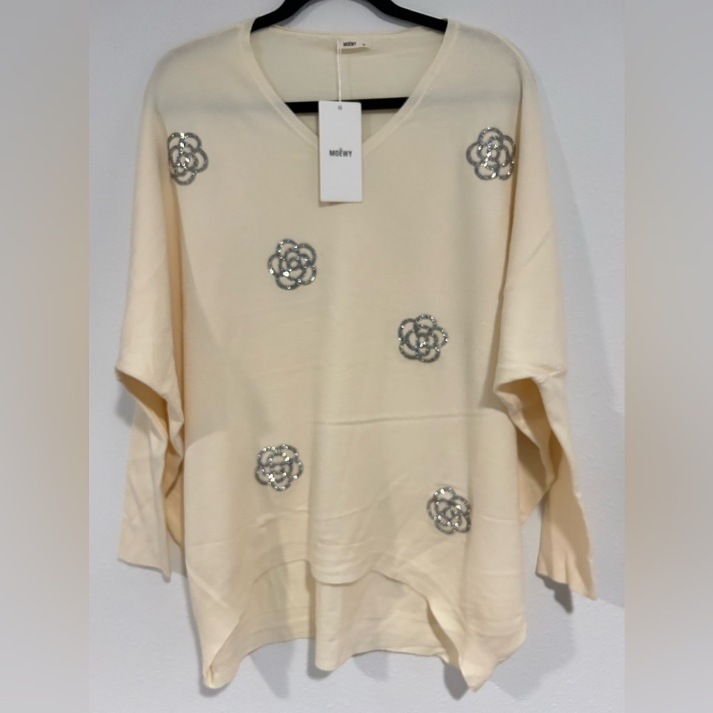 MOEWY Beige Silver Floral Embellished Sweater Size “Taille Unique” (One Size)